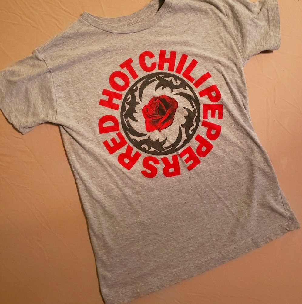 NWOT Red Hot Chili Peppers tee